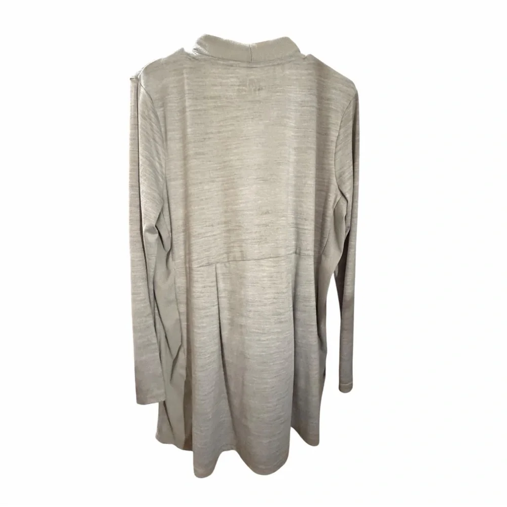 Muk Luks Women's Light Gray Cardigan Sweater